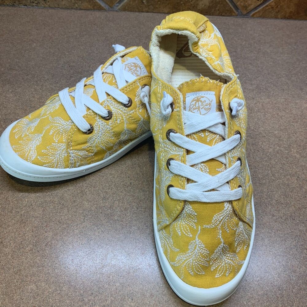 ROXY Surf Bayshore Women's Yellow Floral Sneaker Tennis Shoes SZ 11 Gold Tone